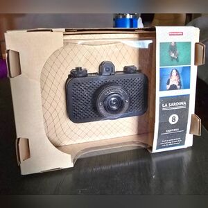 📷 NWT LA SARDINIA EIGHT BALL EDITION 35mm CAMERA